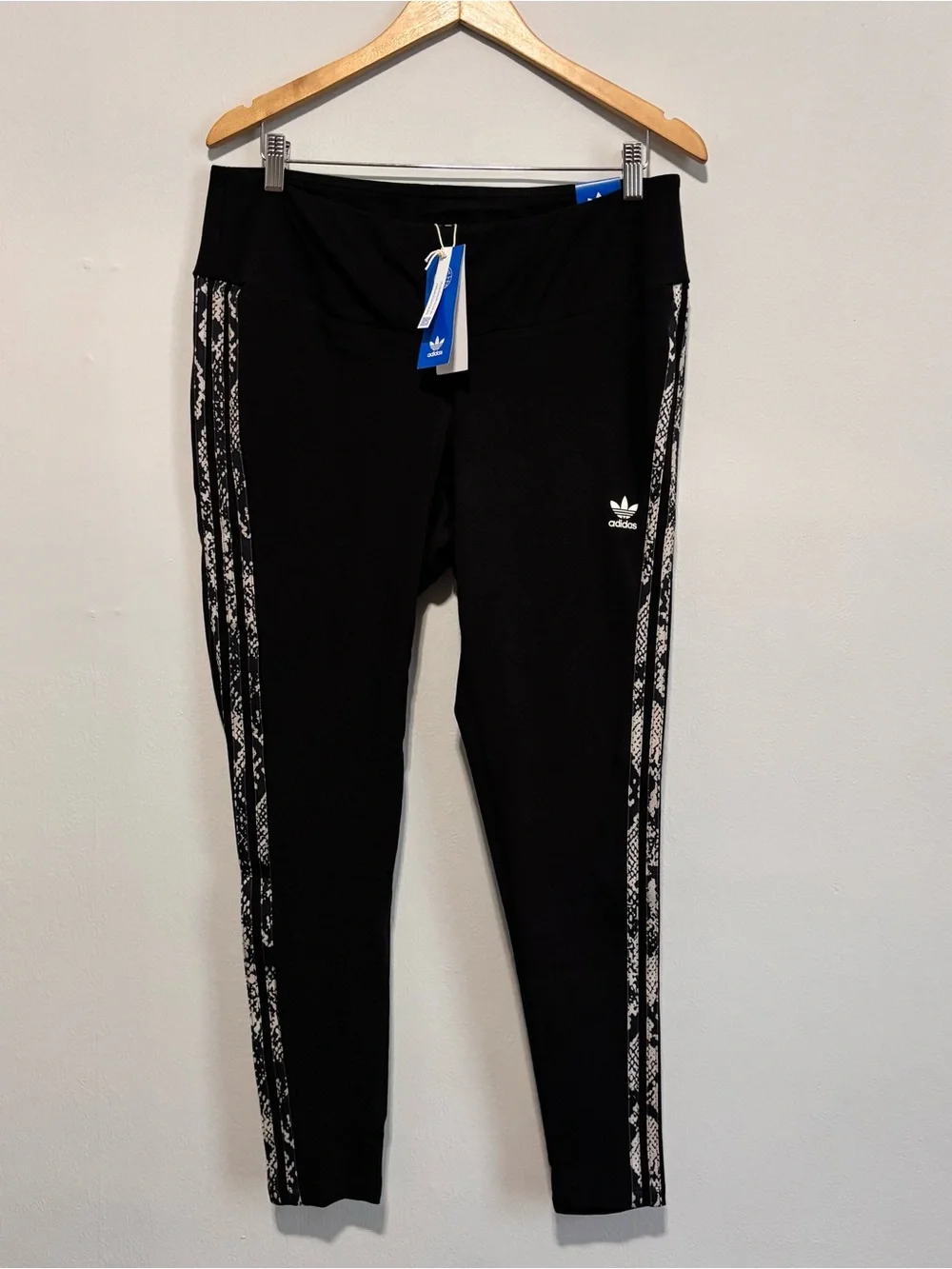 Adidas - Women's 3-Stripes Print Leggings (Plus Size) - Picture 3 of 7